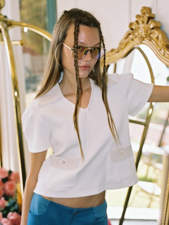 [FINAL SALE] CAT SOLID LEATHER COLLAR TOP_IVORY
